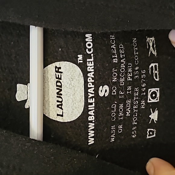 Launder black hoodie, size small - Picture 2 of 2